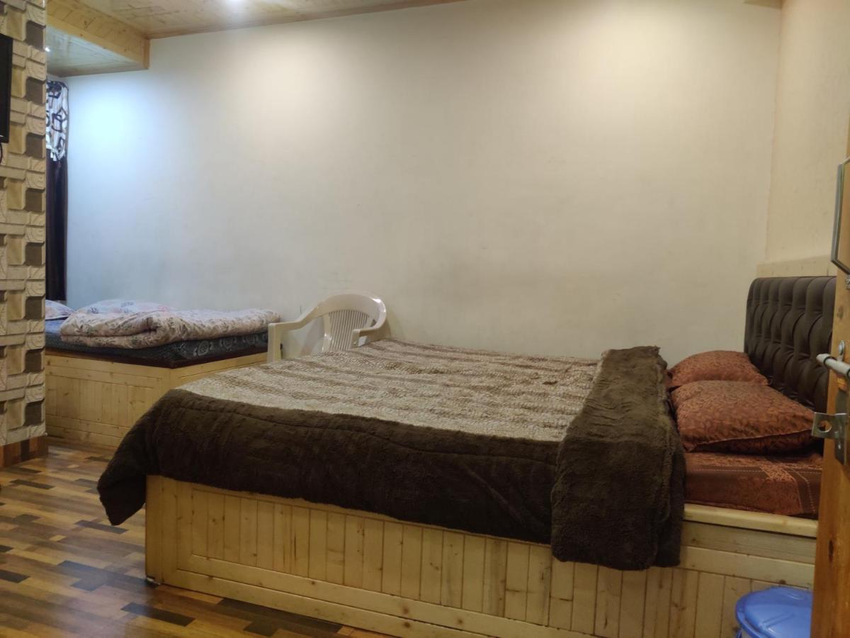 New Mehdudia B&B Shimla Eksteriør bilde
